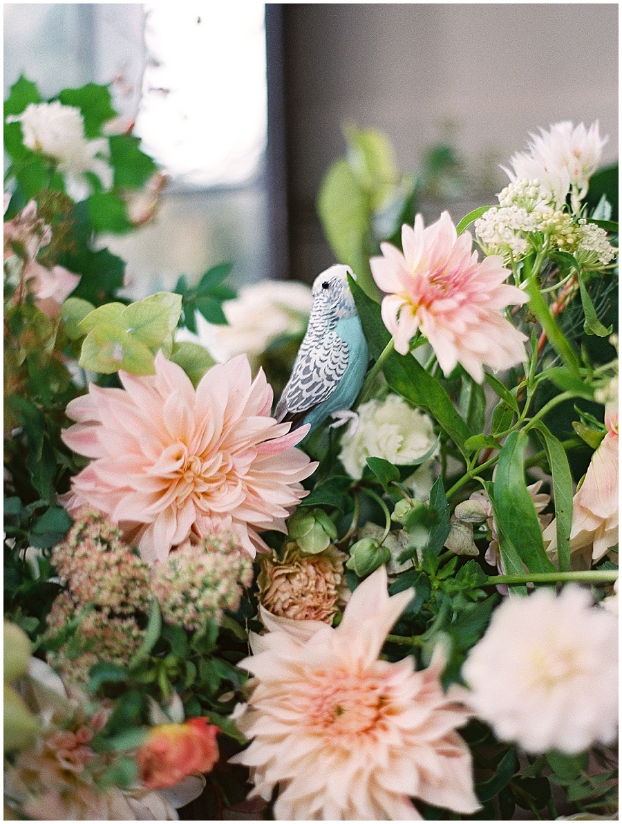 Dahlia Flower Arrangements © Bonnie Sen Photography