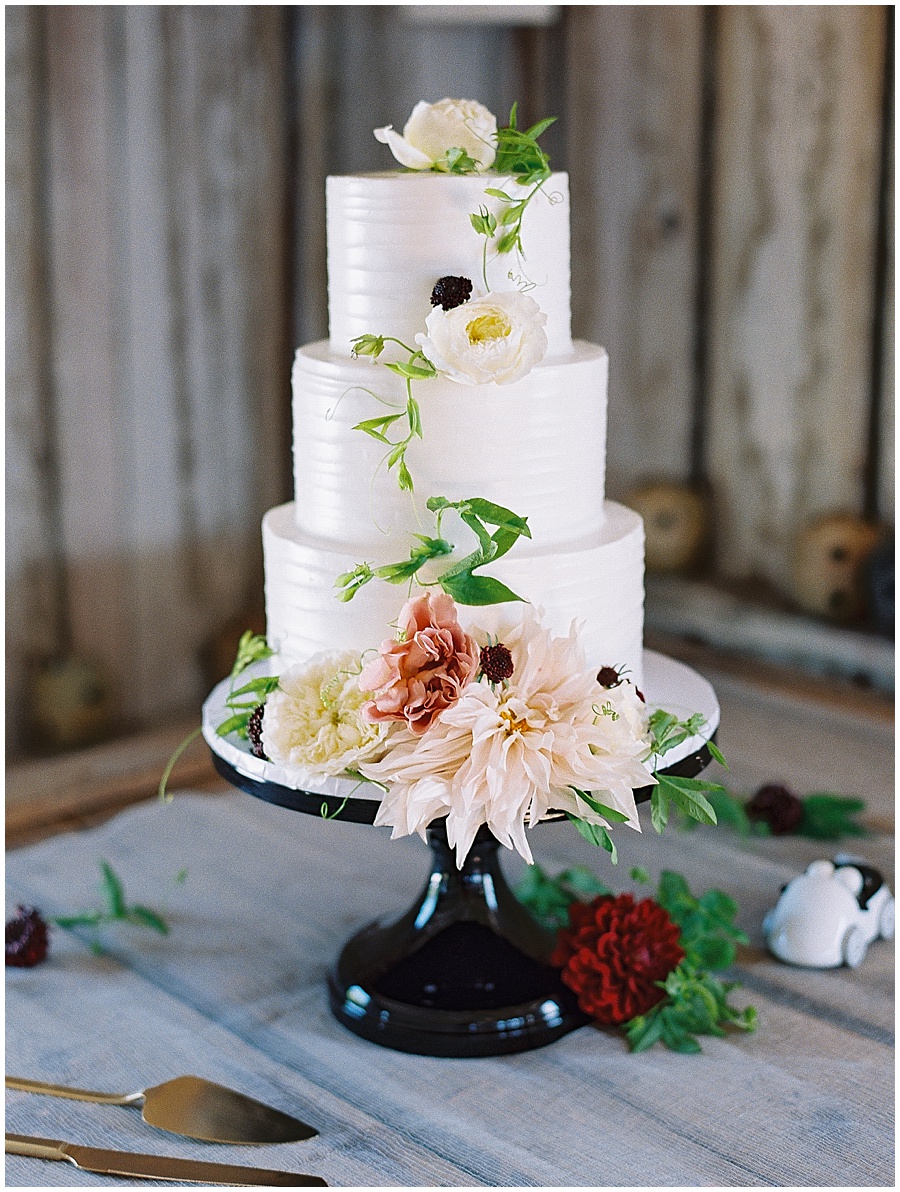 Wedding Cake with Dahlias Destination Wedding Oregon Martha Stewart Weddings © Bonnie Sen Photography