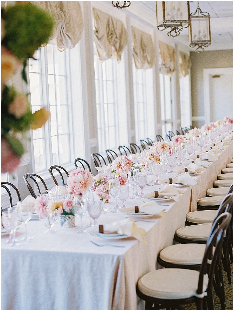 Pink Shower Table Setting © Bonnie Sen Photography