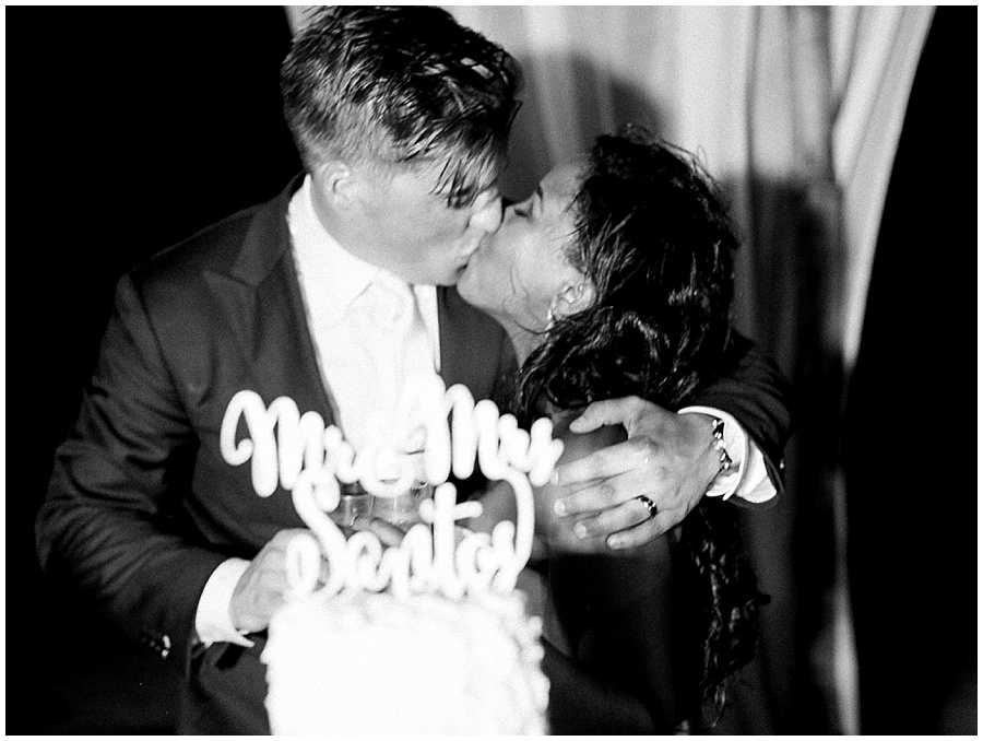 Bride and Groom Black and White Wedding Photography Couple Kissing © Bonnie Sen Photography
