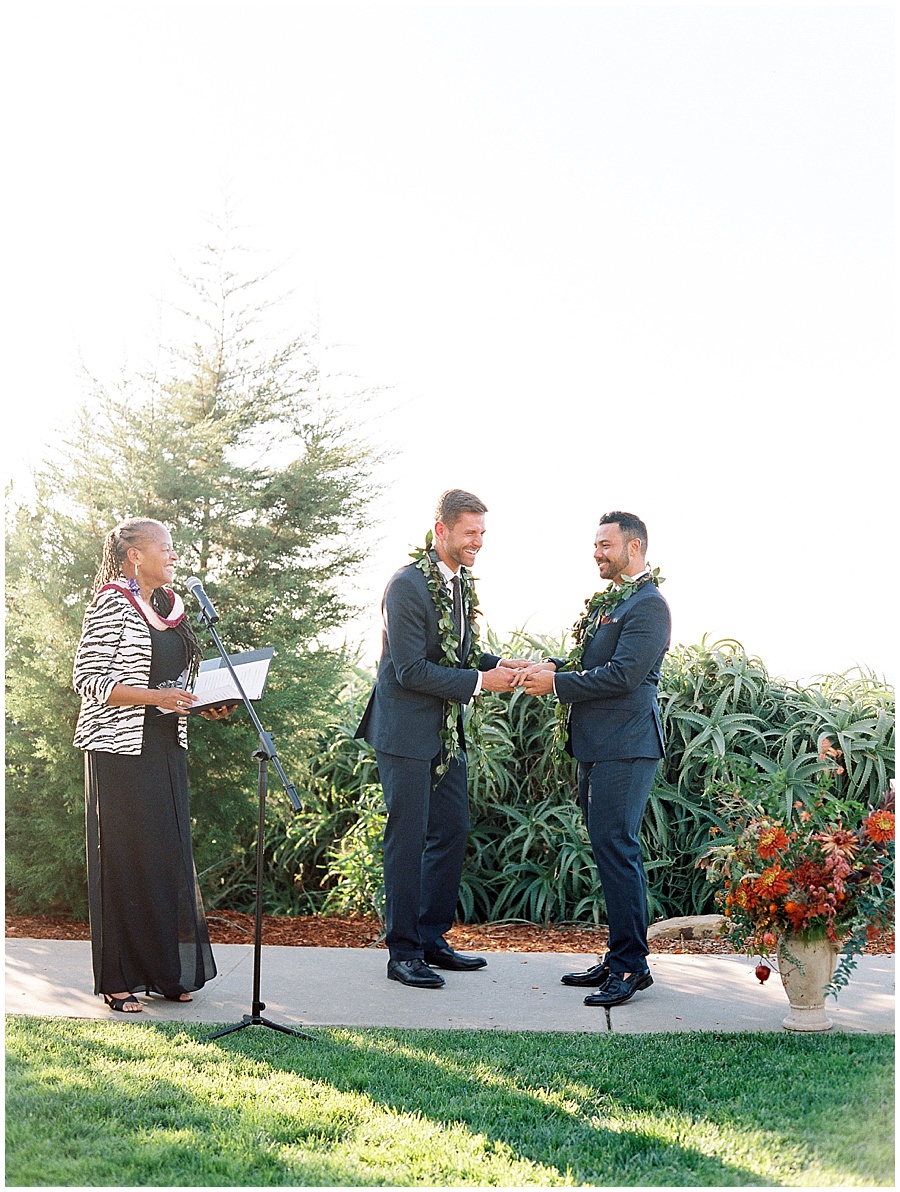 California Wedding Ceremony © Bonnie Sen Photography