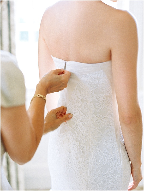 Classic White Lace Wedding Dress © Bonnie Sen Photography