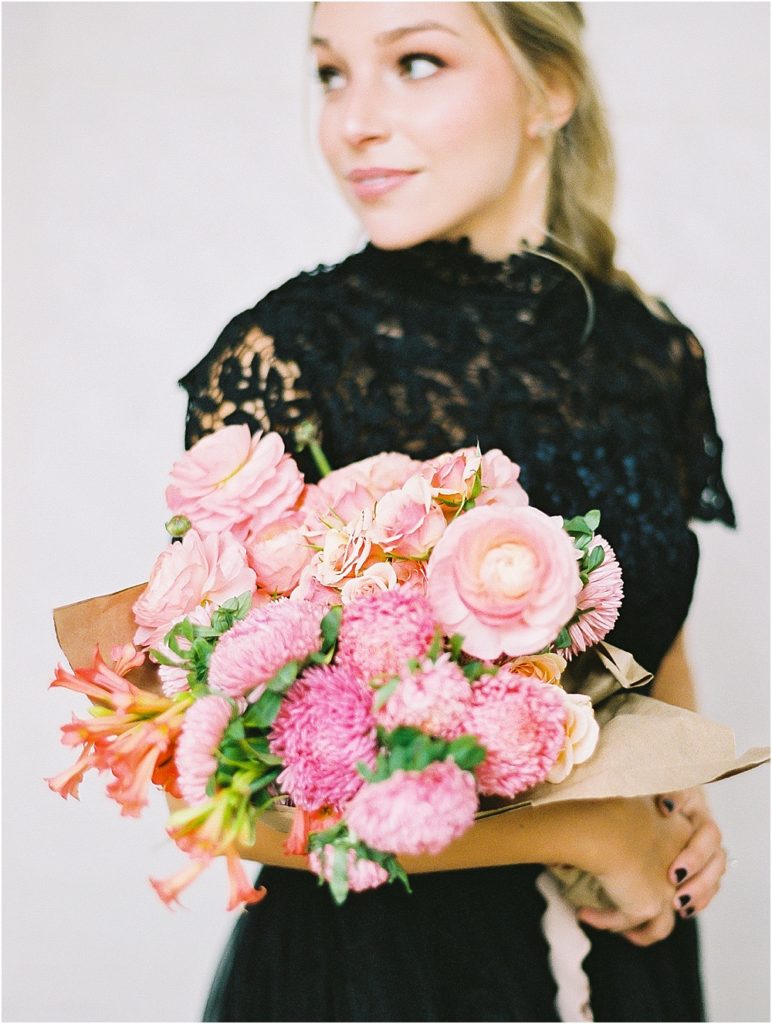 Washington DC Engagement Shoot Sophie Felts Pink and Orange Bouquet © Bonnie Sen Photography