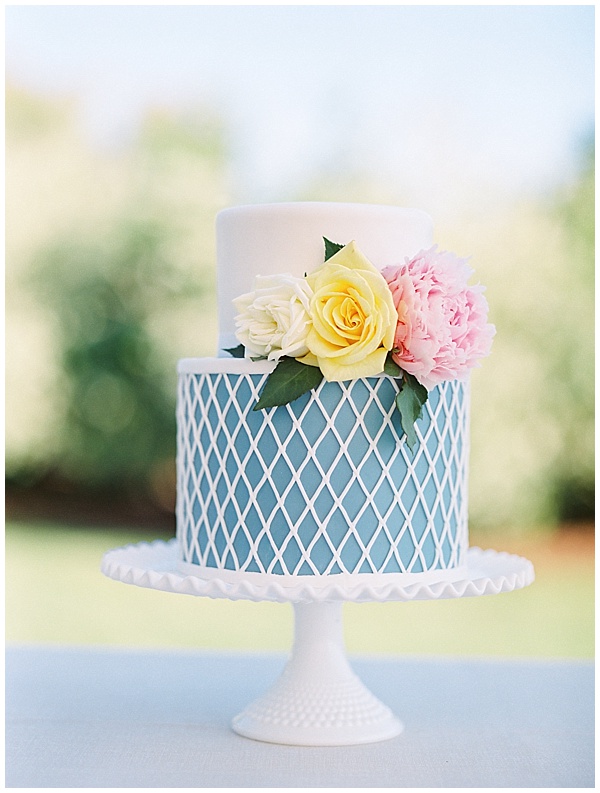 Blue and White Wedding Cake - Wedding at the Inn at Perry Cabin St. Michaels Maryland © Bonnie Sen Photography
