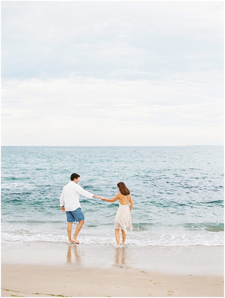 Dancing on the beach in Newport, Rhode Island © Bonnie Sen Photography
