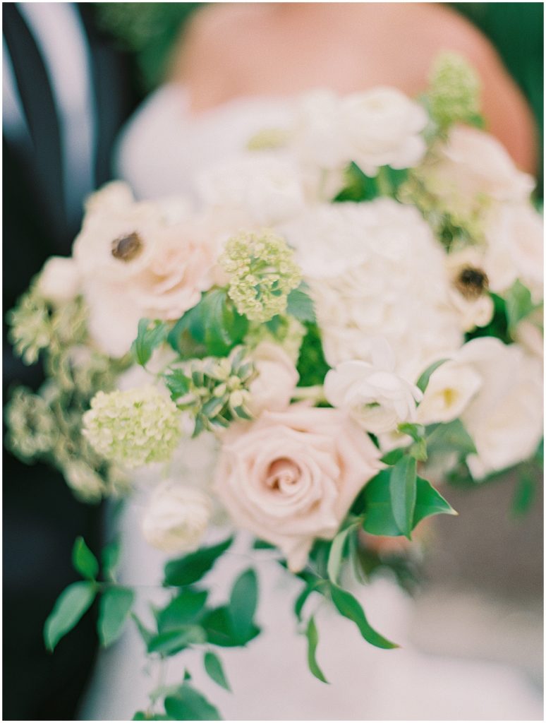 Blue Vanda Designs Bridal Bouquet Maryland Wedding Photographer ©  Bonnie Sen Photography