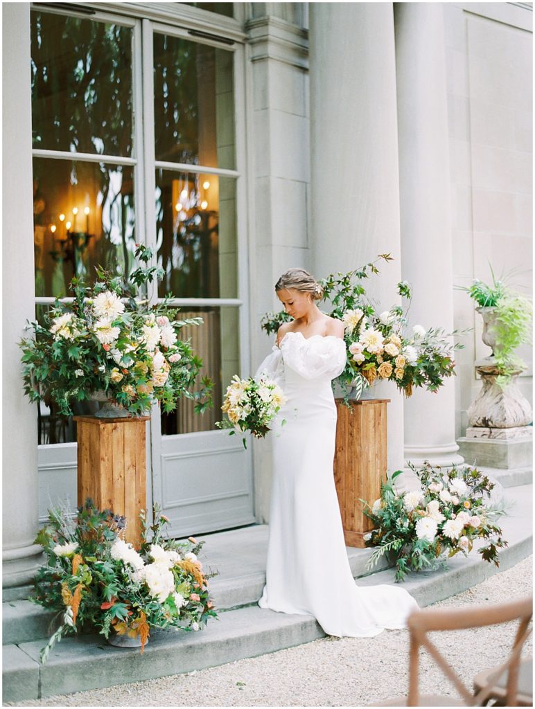 Alexandra Grecco Wedding Dress with Sleeves © Bonnie Sen Photography