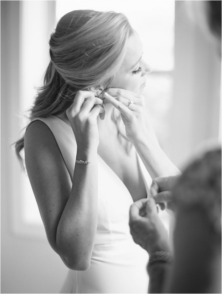 Black and White Bride Getting Ready Denver Wedding Photographer © Bonnie Sen Photography