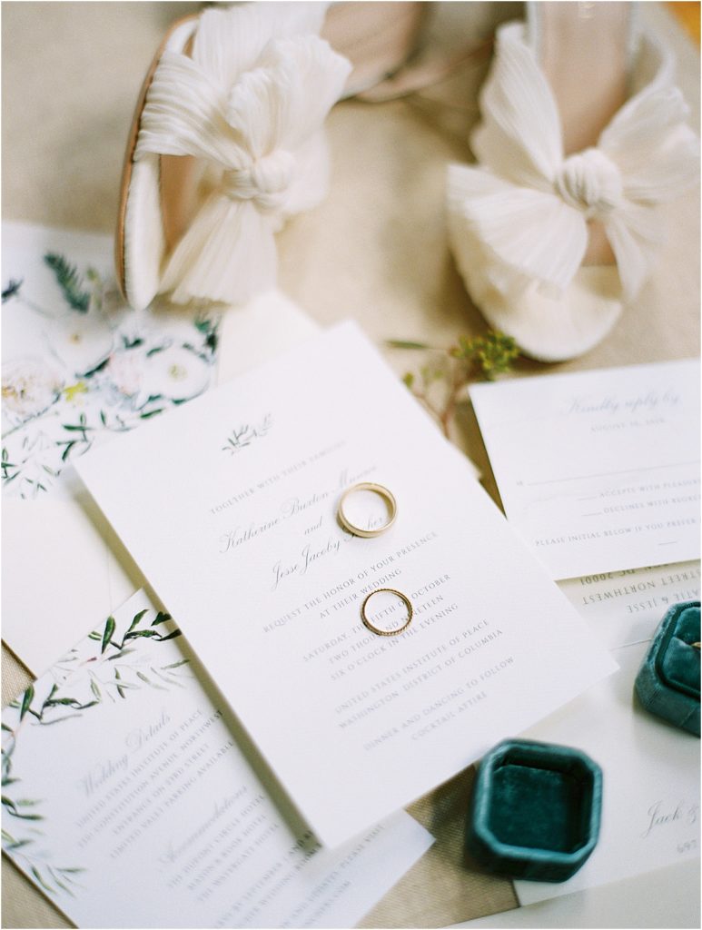 Classic White and Green Wedding Invitations © Bonnie Sen Photography
