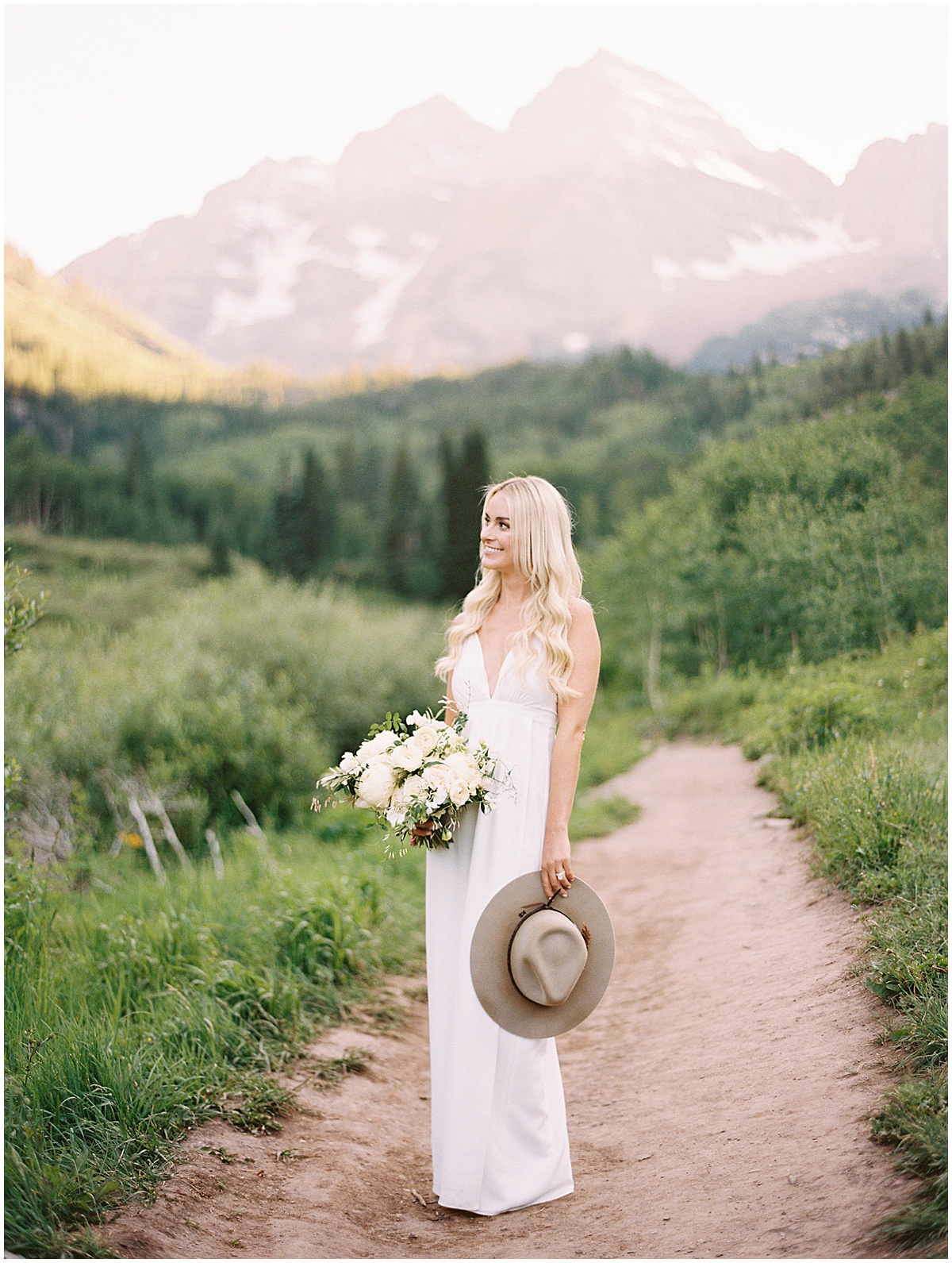 Colorado Bride Dress Denver Wedding Photographer © Bonnie Sen Photography